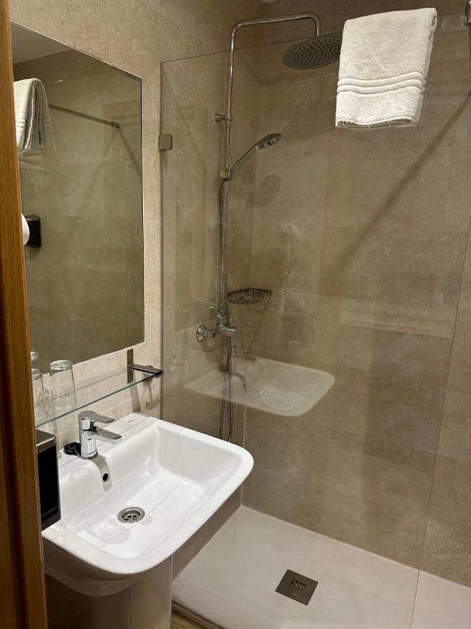 Toledo Plaza Hotel ภายนอก รูปภาพ