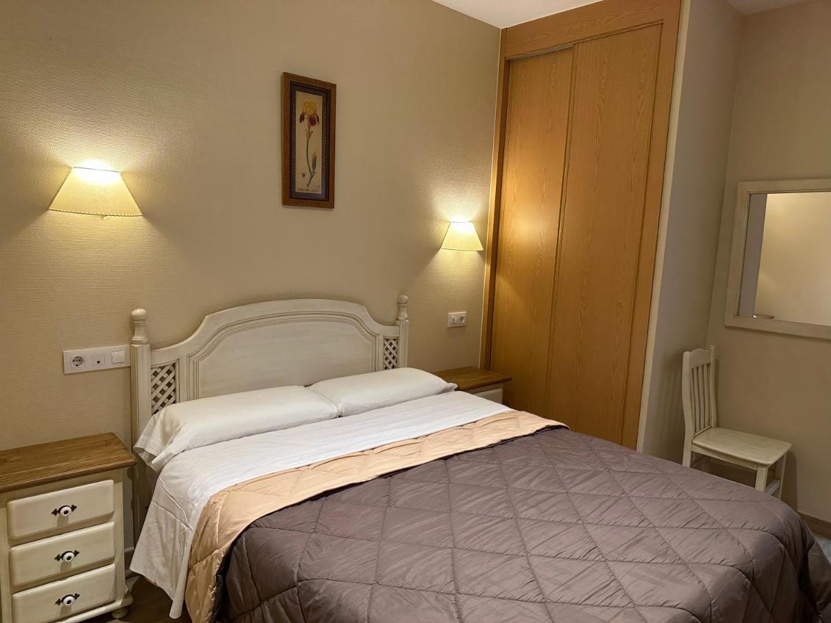 Toledo Plaza Hotel ภายนอก รูปภาพ