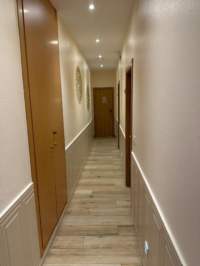 Toledo Plaza Hotel ภายนอก รูปภาพ