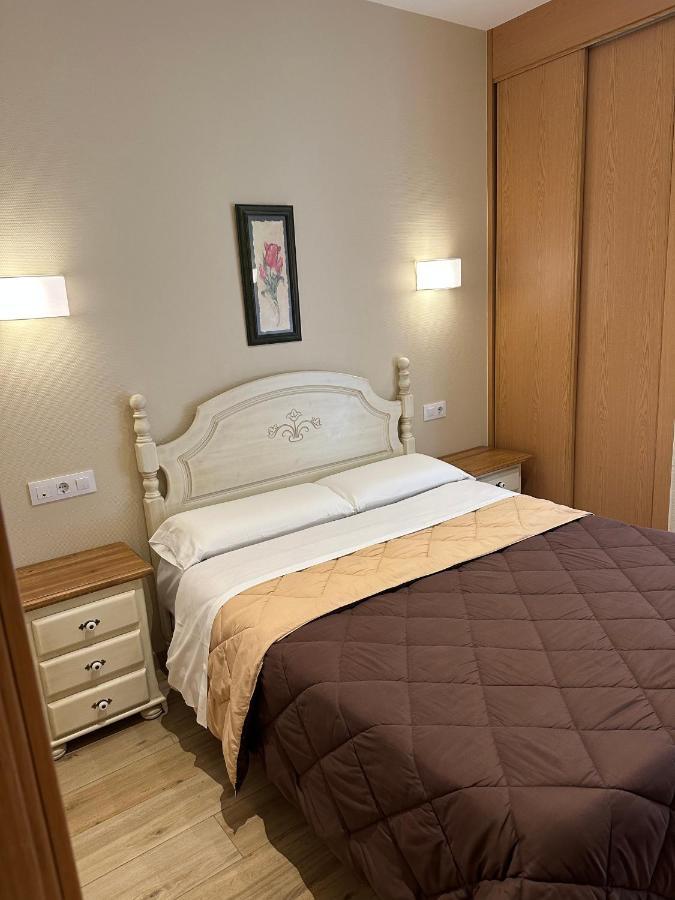 Toledo Plaza Hotel ภายนอก รูปภาพ