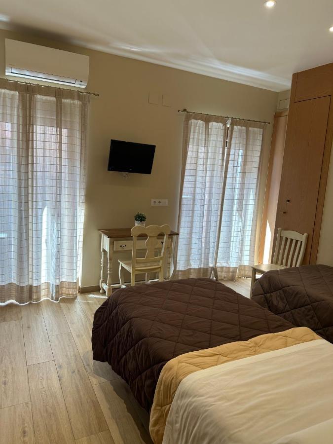 Toledo Plaza Hotel ภายนอก รูปภาพ